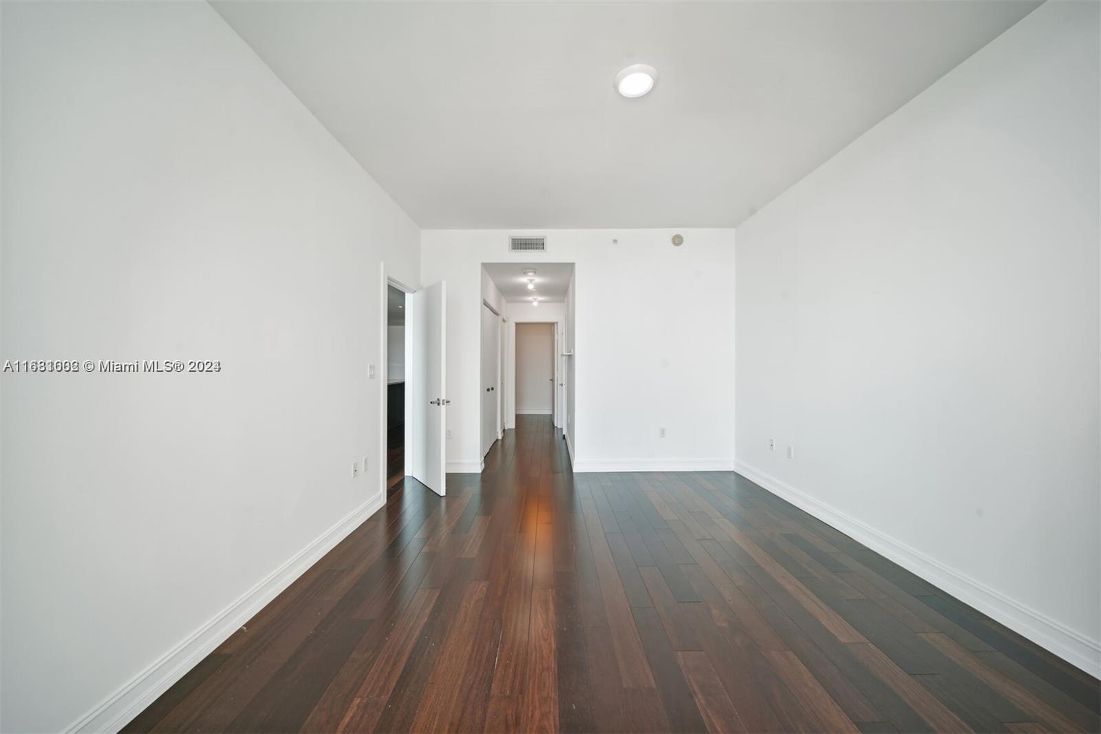 900 Biscayne Blvd #2908, Miami FL 33132
