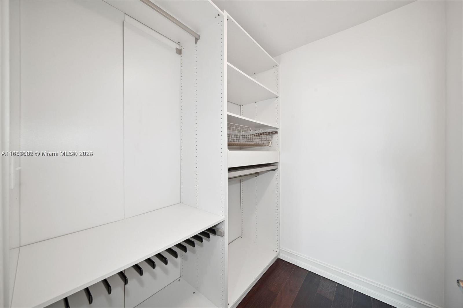 900 Biscayne Blvd #2908, Miami FL 33132