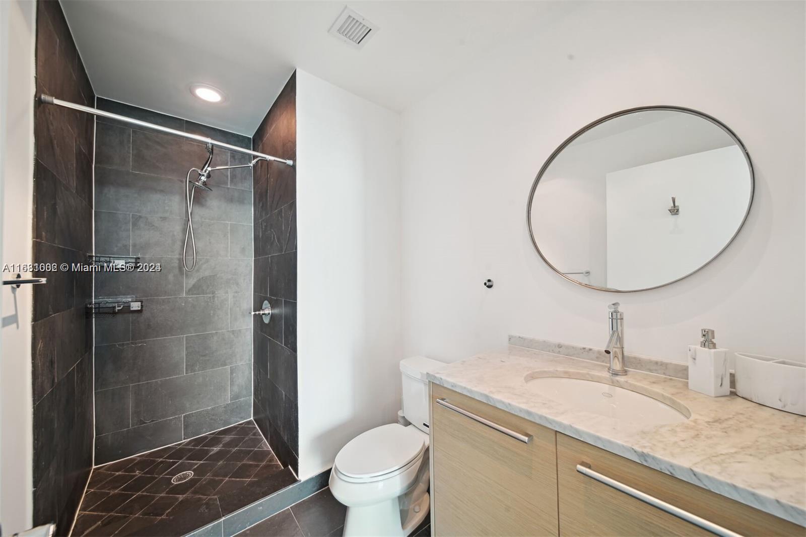 900 Biscayne Blvd #2908, Miami FL 33132