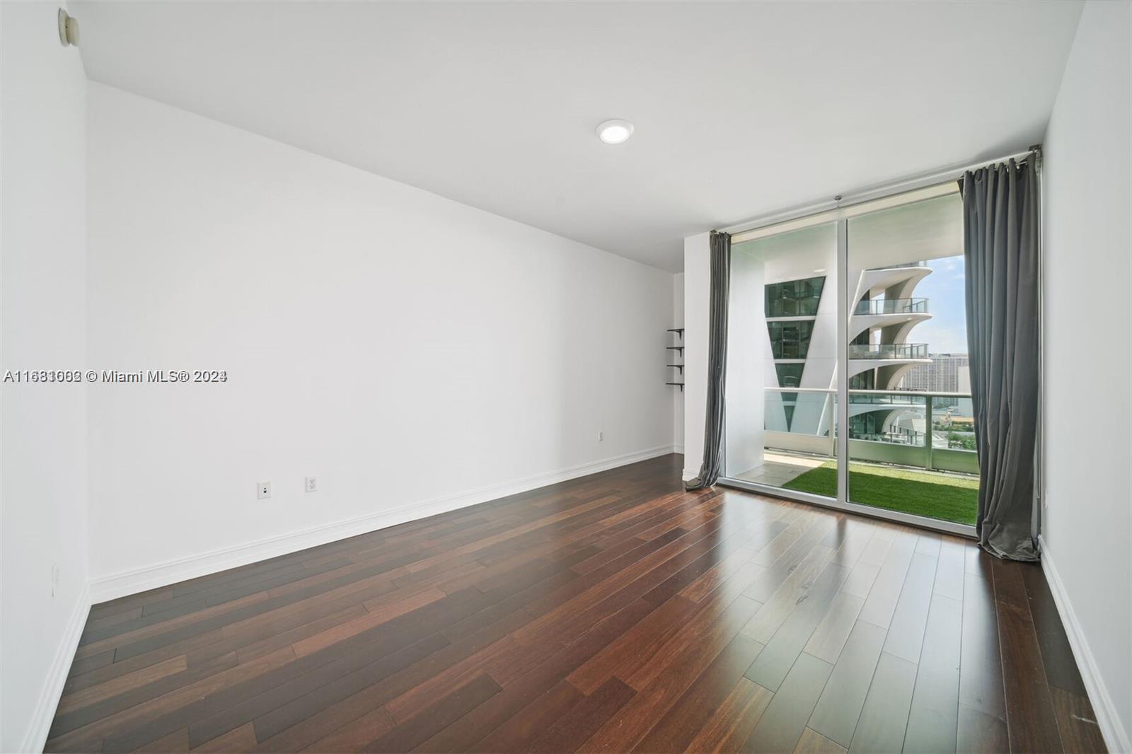 900 Biscayne Blvd #2908, Miami FL 33132