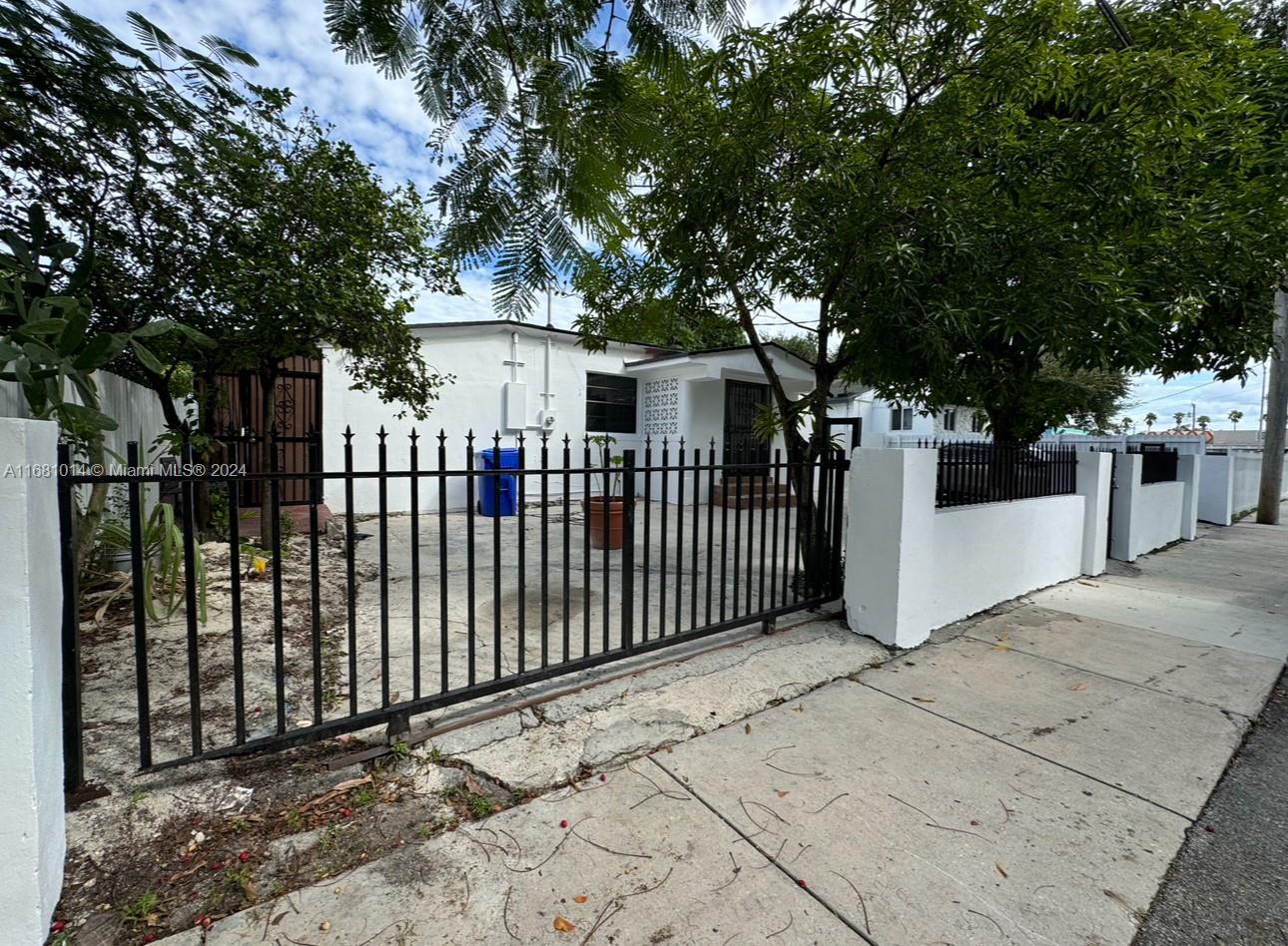 729 NW 55th St, Miami, Florida image 4