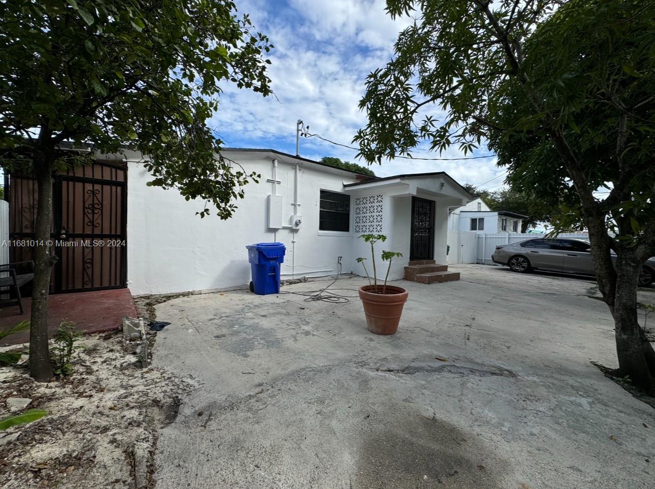 729 NW 55th St, Miami, Florida image 5