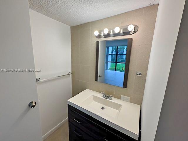 17021 N Bay Rd #124, Sunny Isles Beach, Florida image 17