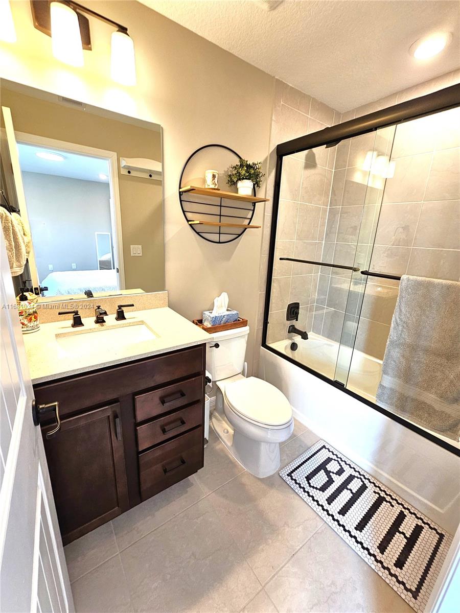 8172 NW 78th St, Tamarac, Florida image 13