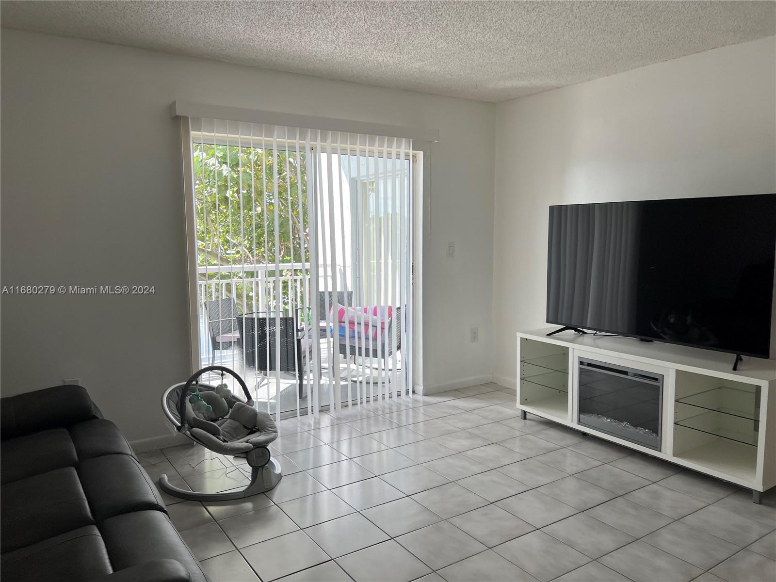 8680 SW 212th St #204, Cutler Bay, Florida image 4