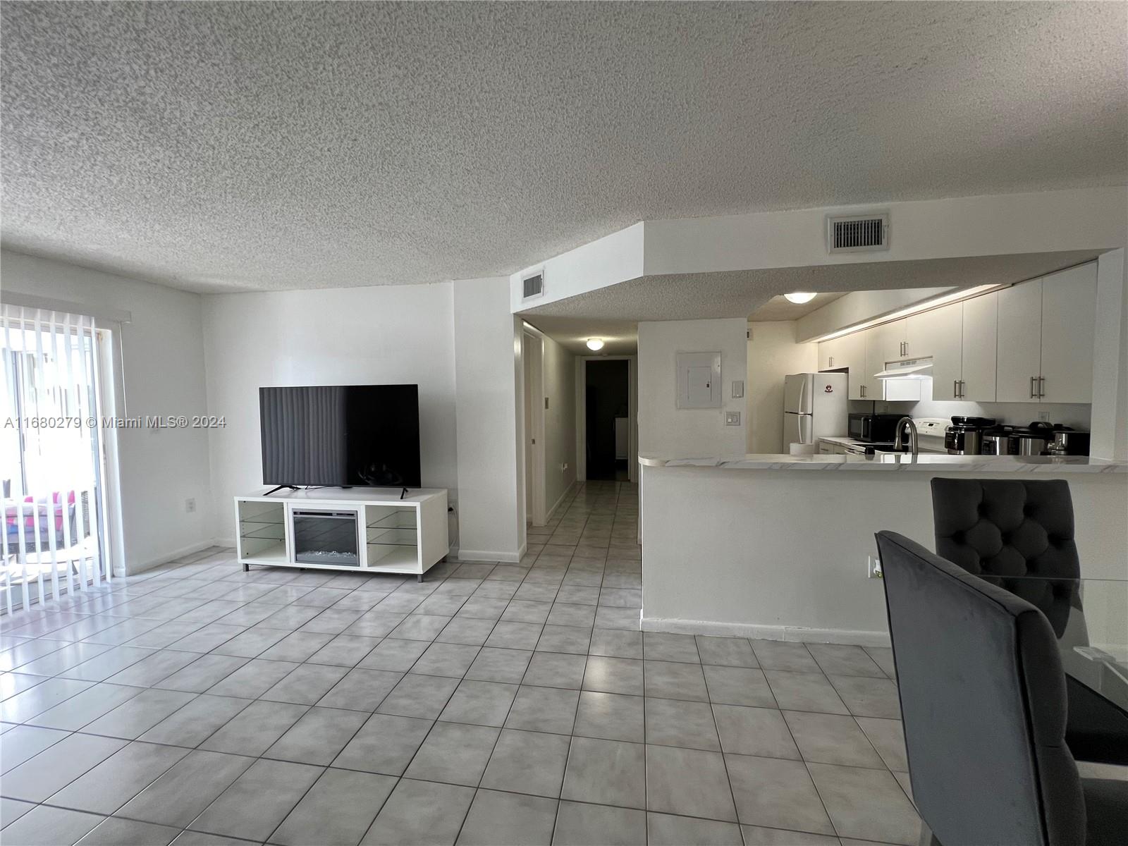 8680 SW 212th St #204, Cutler Bay, Florida image 8