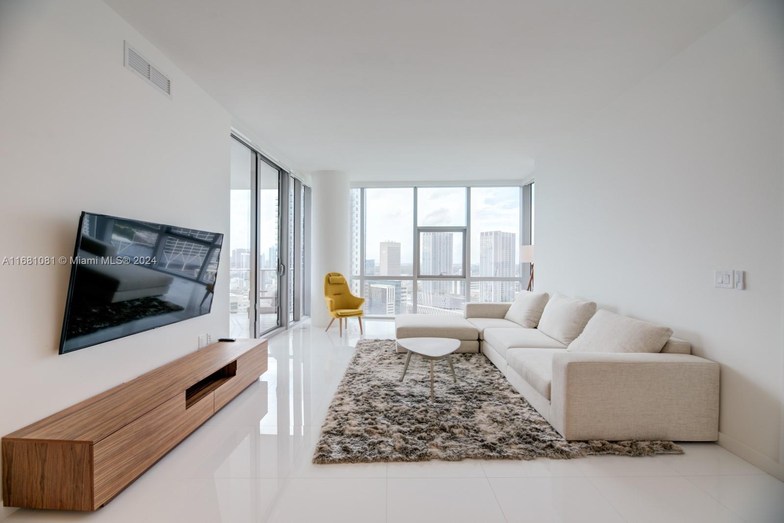 851 NE 1st Ave #2912, Miami FL 33132