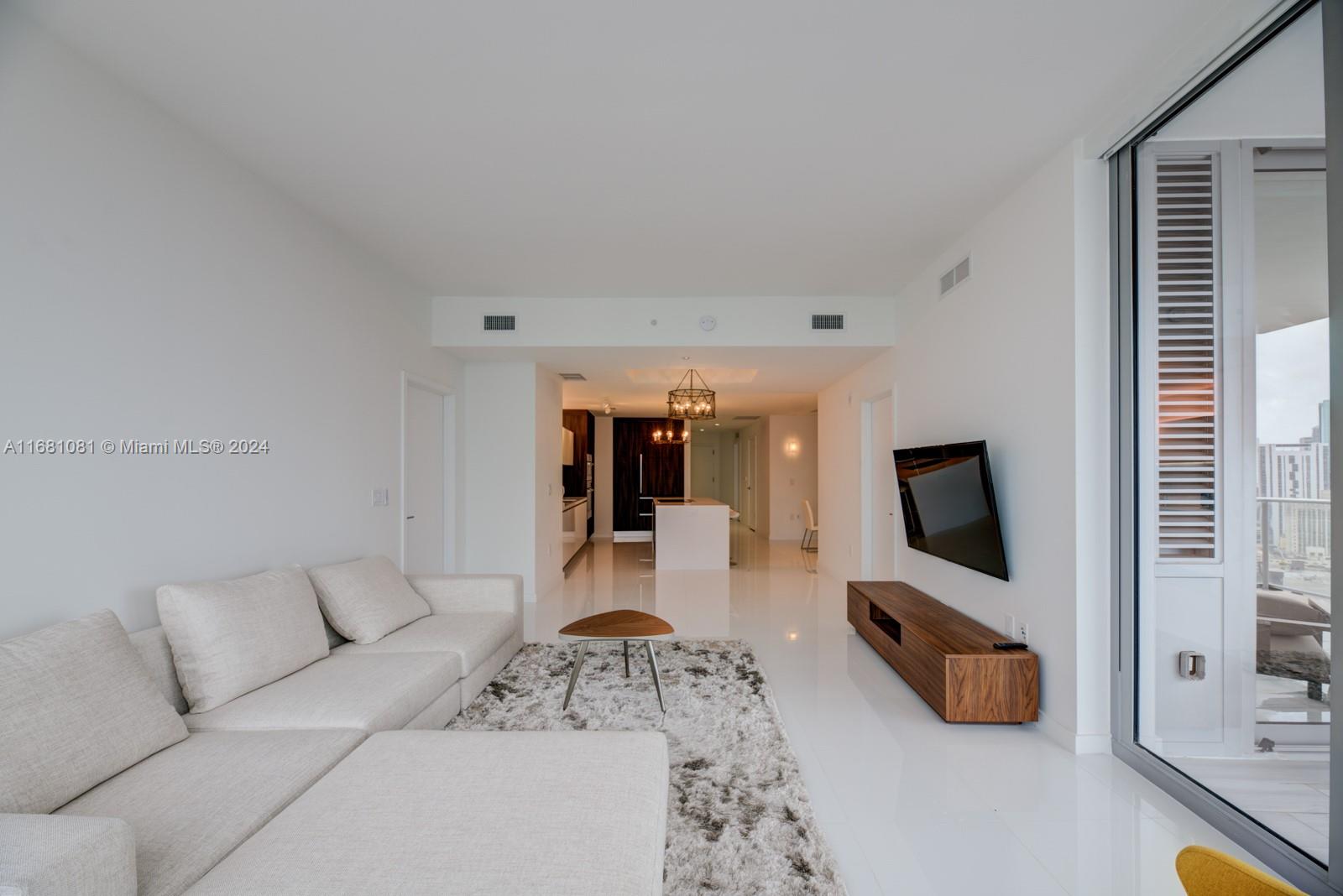 851 NE 1st Ave #2912, Miami FL 33132