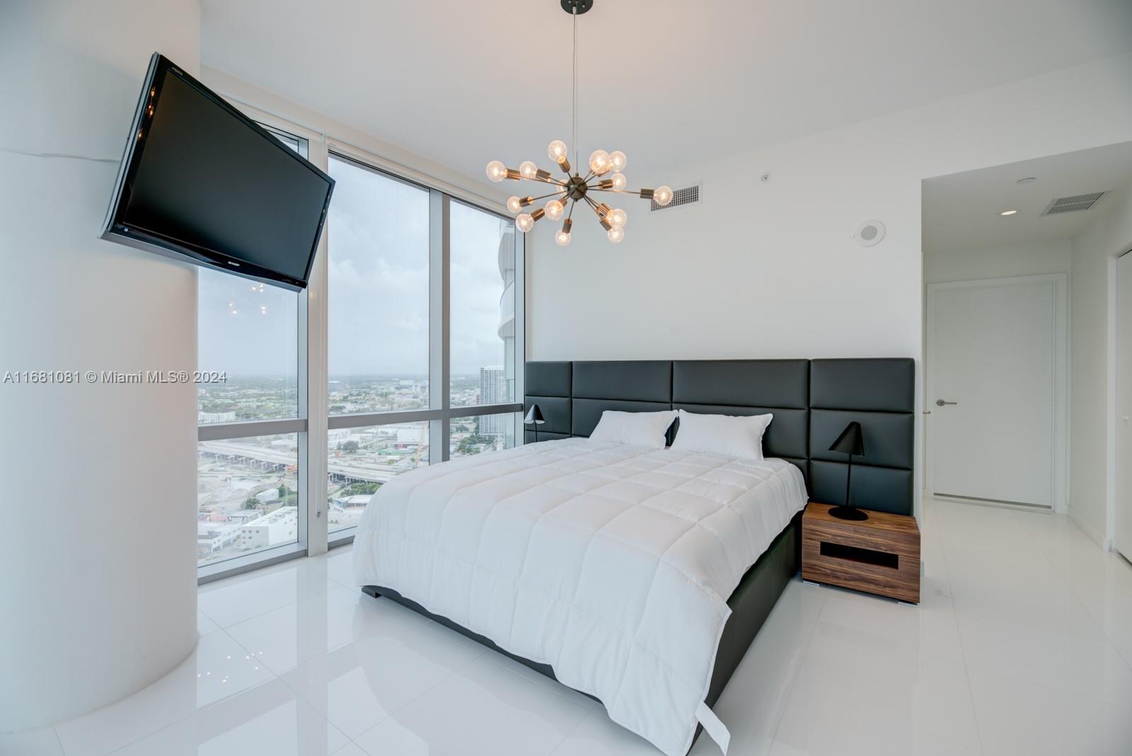 851 NE 1st Ave #2912, Miami FL 33132