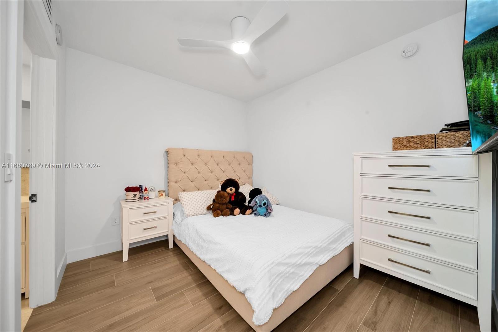 Listing Photo 20