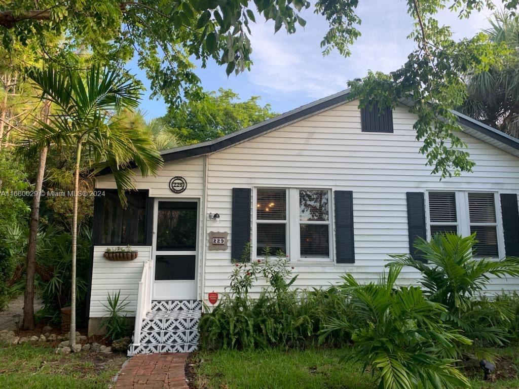 229 SW 3rd Pl, Dania Beach, Florida image 6