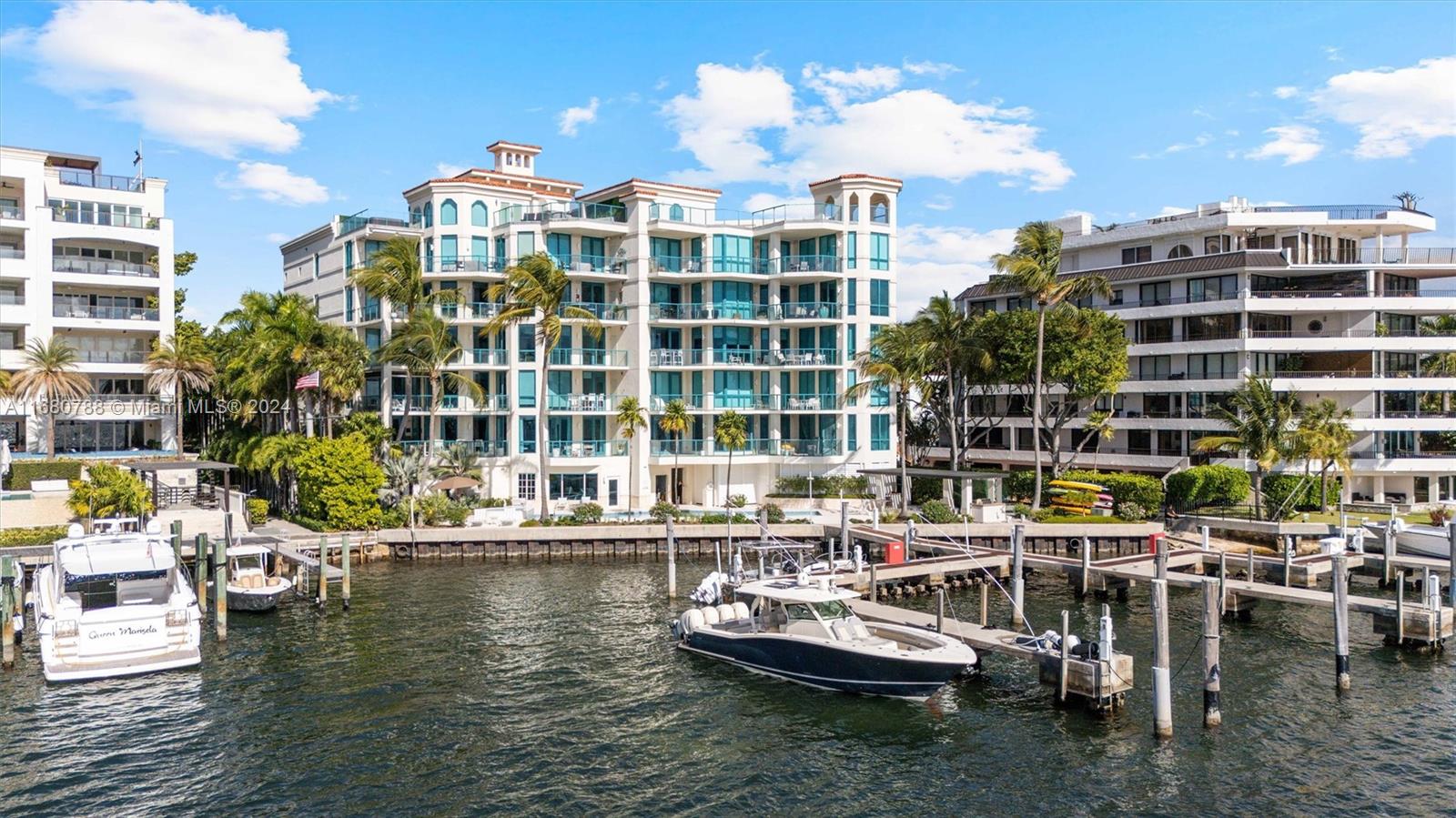 1660 W Glencoe St #401, Coconut Grove, Florida image 2