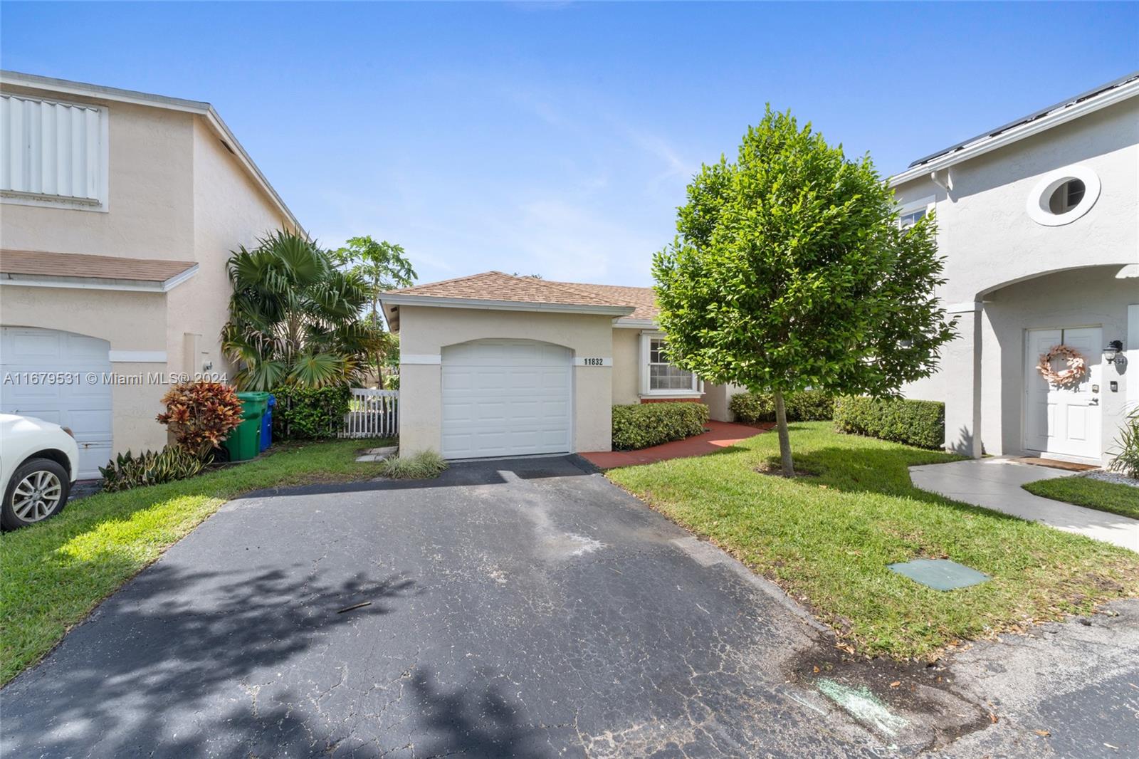 11832 NW 13th St, Pembroke Pines, Florida image 31