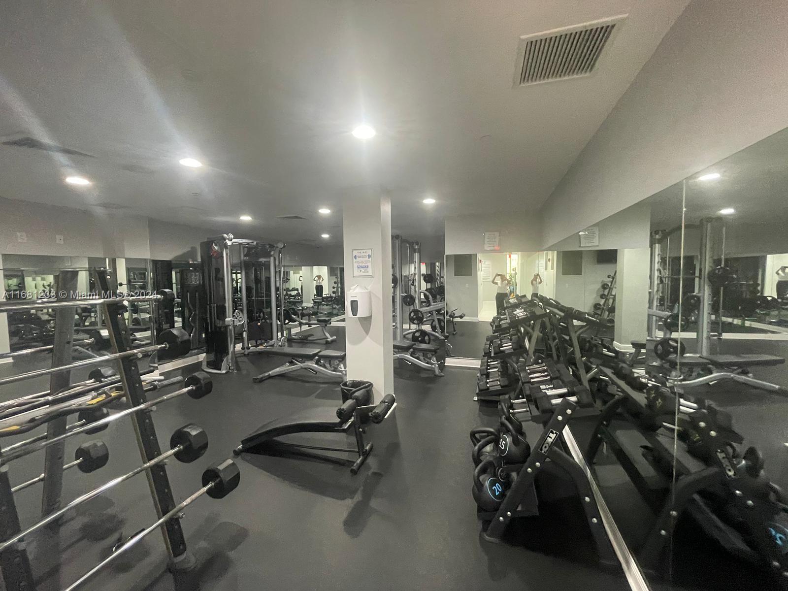 1250 S Miami Ave #1303, Miami FL 33130