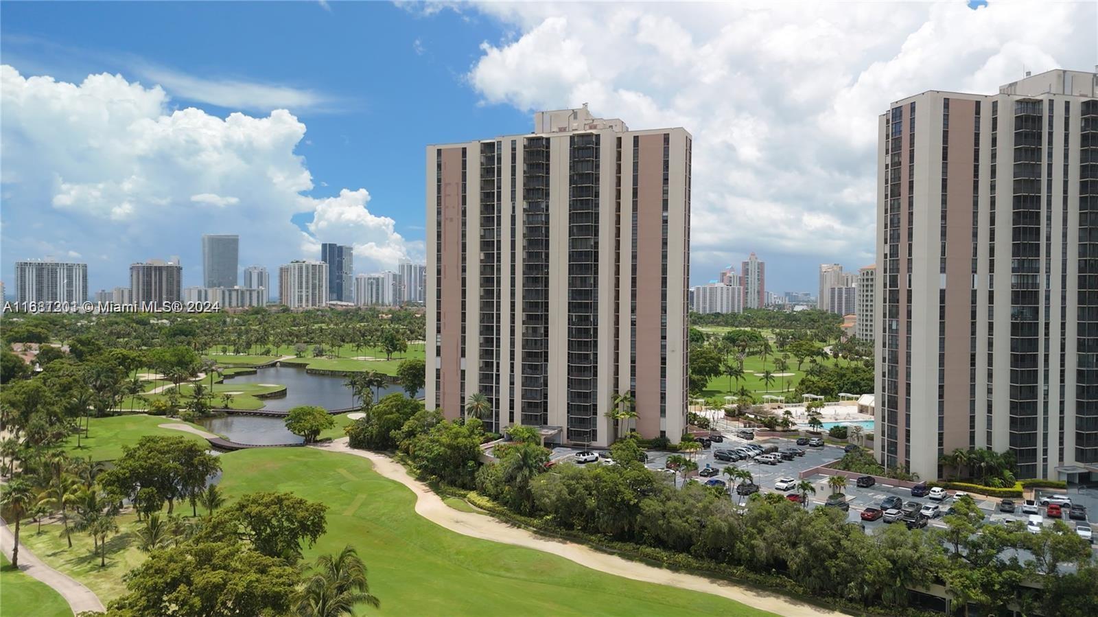 20301 W Country Club Dr #1226, Aventura, Florida image 13