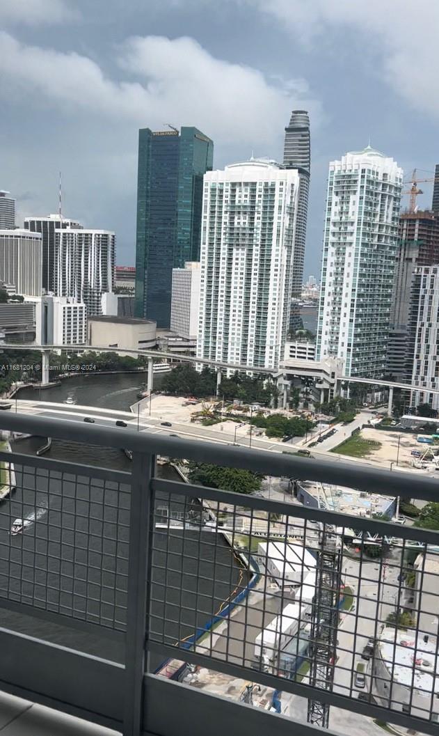 690 SW 1st Ct #2510, Miami FL 33130
