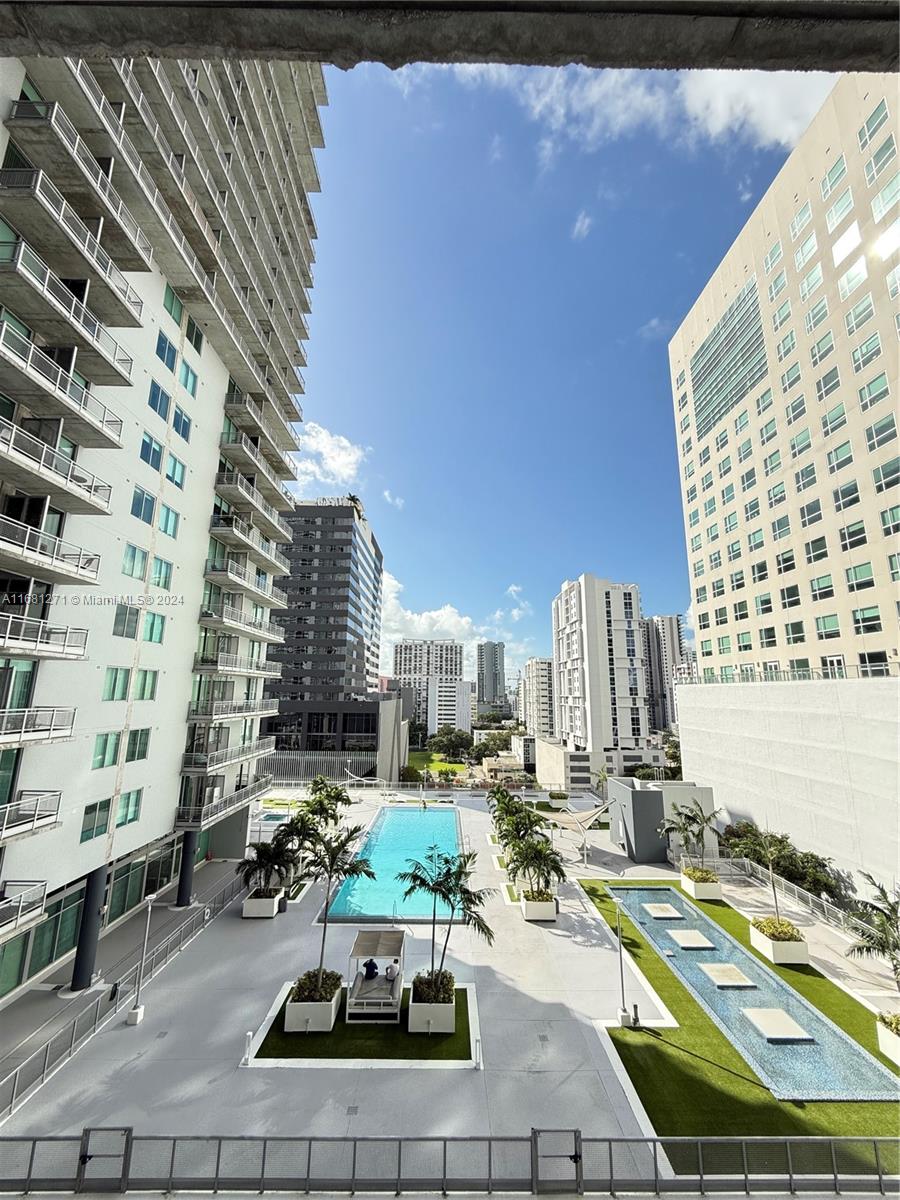 690 SW 1st Ct #1225, Miami FL 33130