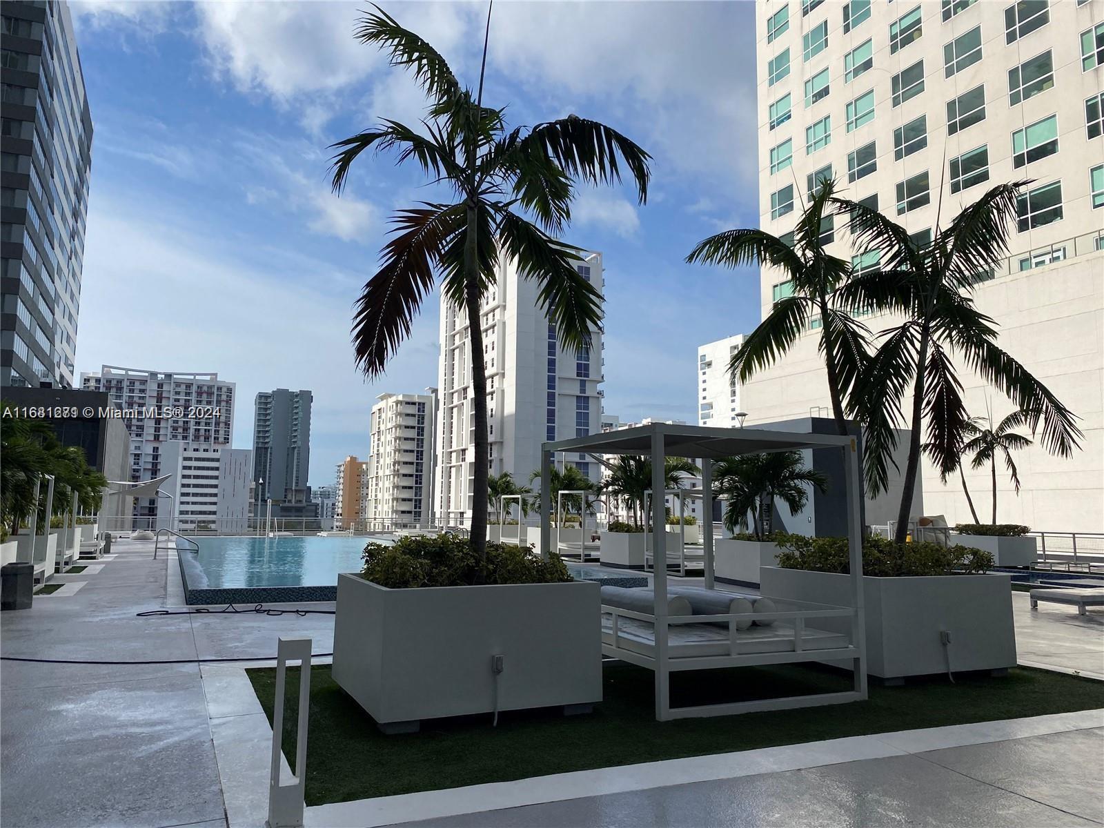 690 SW 1st Ct #1225, Miami FL 33130