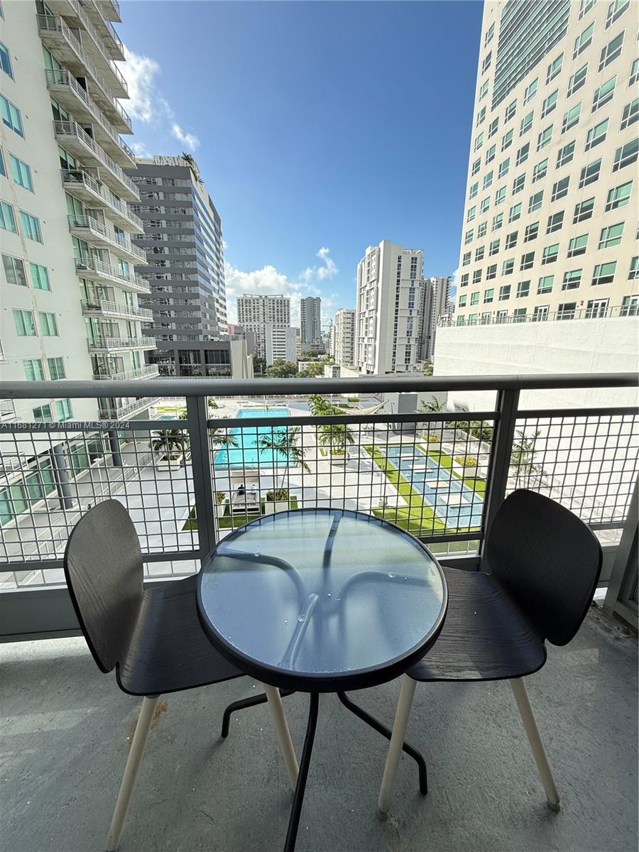 690 SW 1st Ct #1225, Miami FL 33130