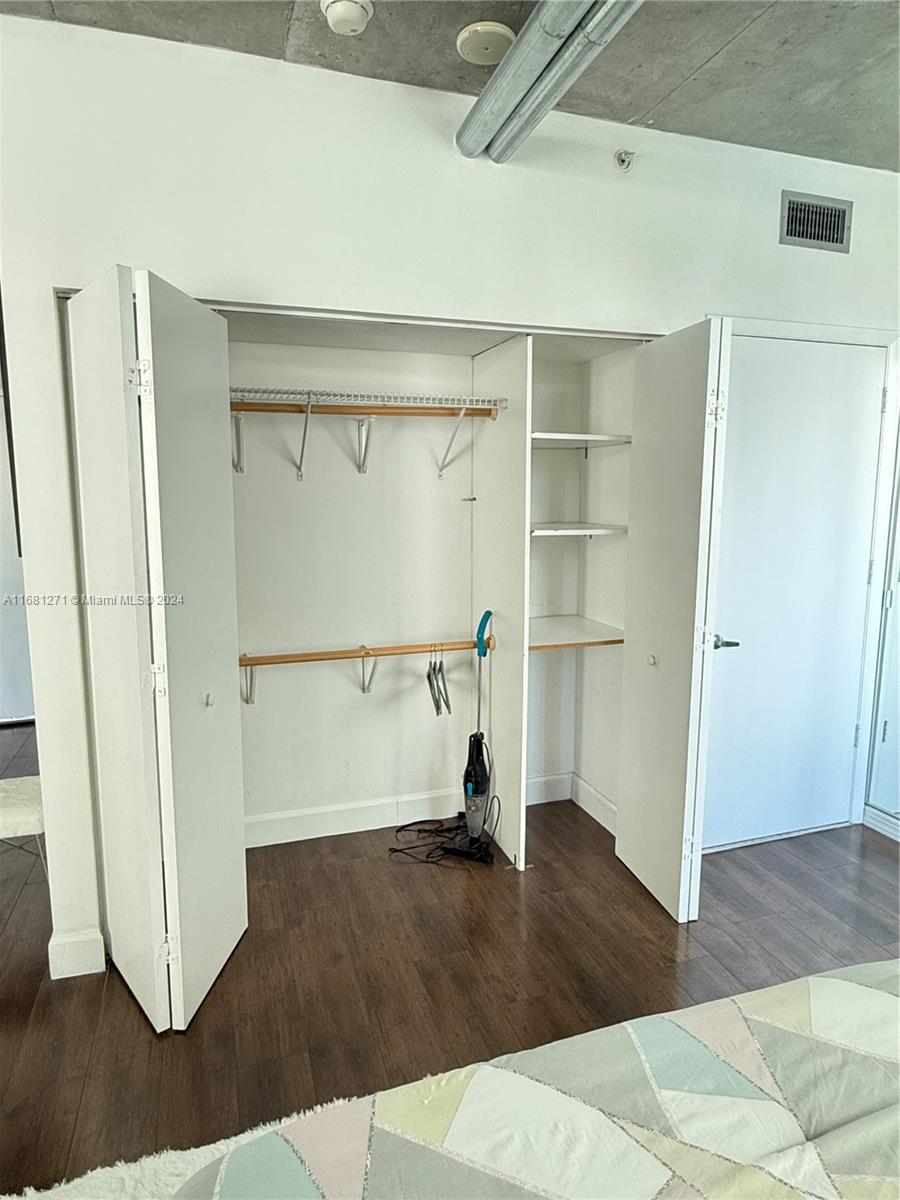 690 SW 1st Ct #1225, Miami FL 33130