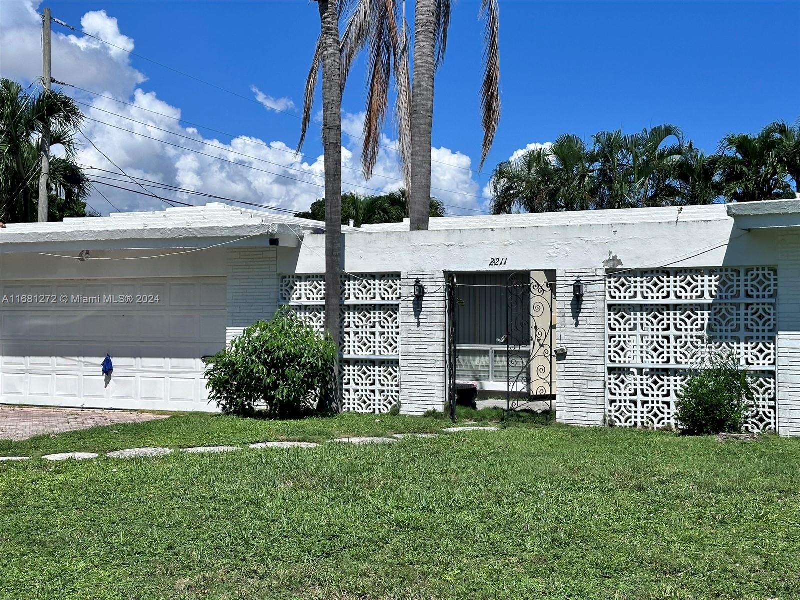 2211 NE 57th St, Fort Lauderdale, Florida image 1