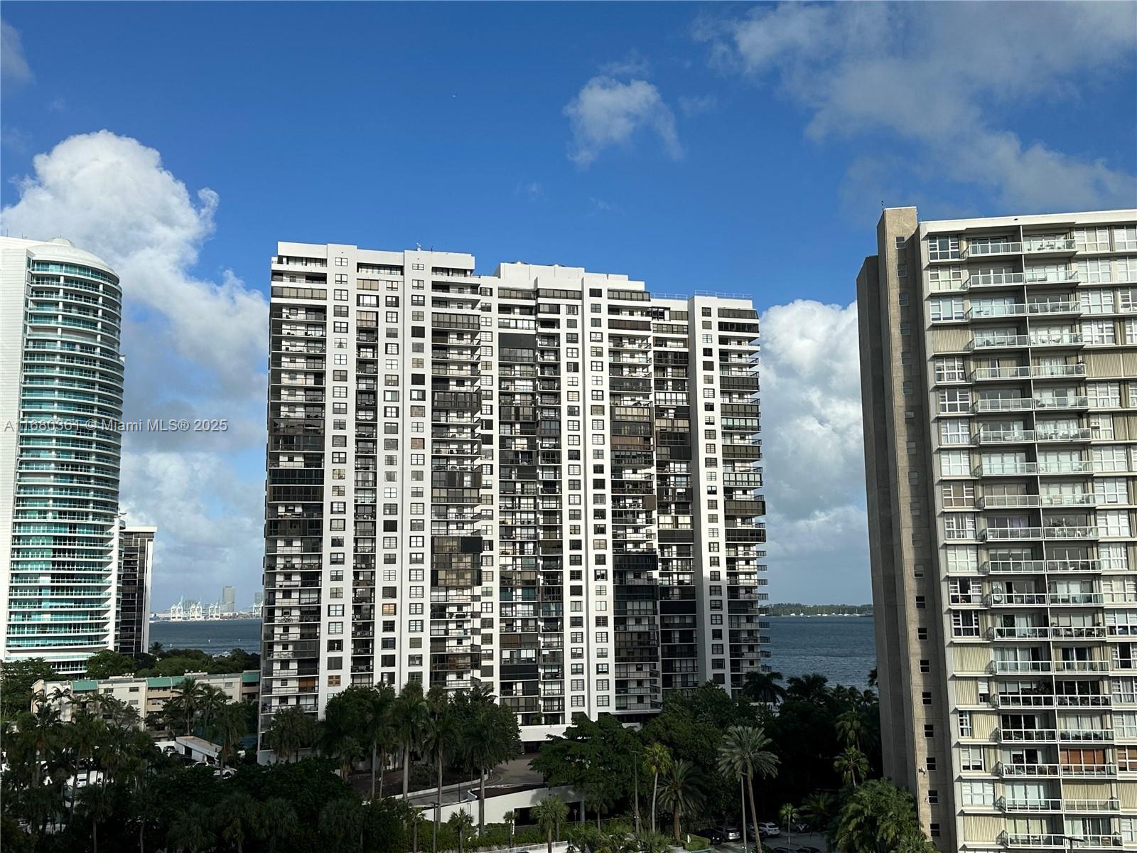 2475 Brickell Ave #906, Miami FL 33129