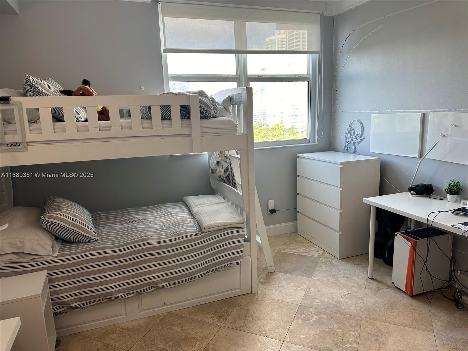 2475 Brickell Ave #906, Miami FL 33129