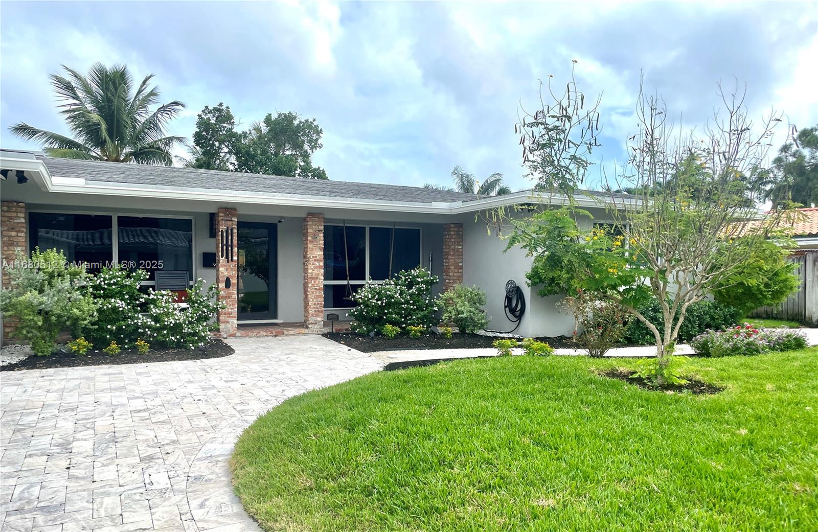 1705 NE 24th St, Wilton Manors, Florida image 1