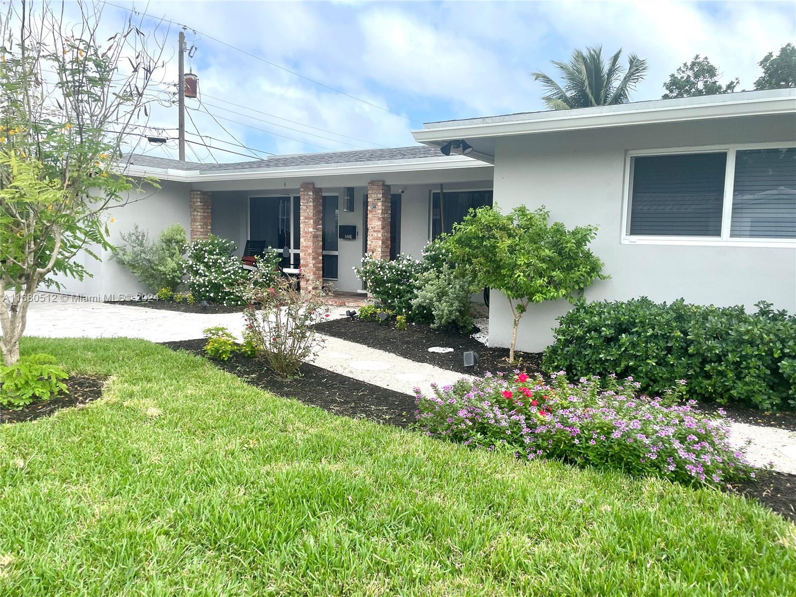 1705 NE 24th St, Wilton Manors, Florida image 3