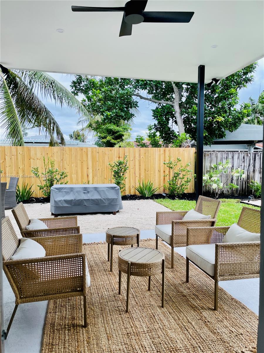 1705 NE 24th St, Wilton Manors, Florida image 32