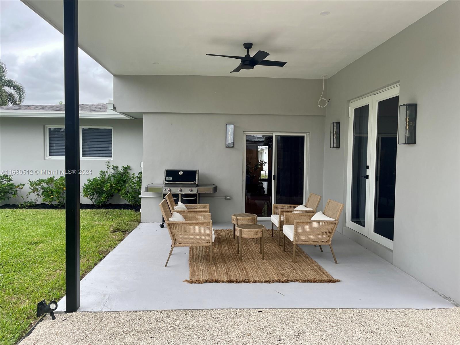 1705 NE 24th St, Wilton Manors, Florida image 33