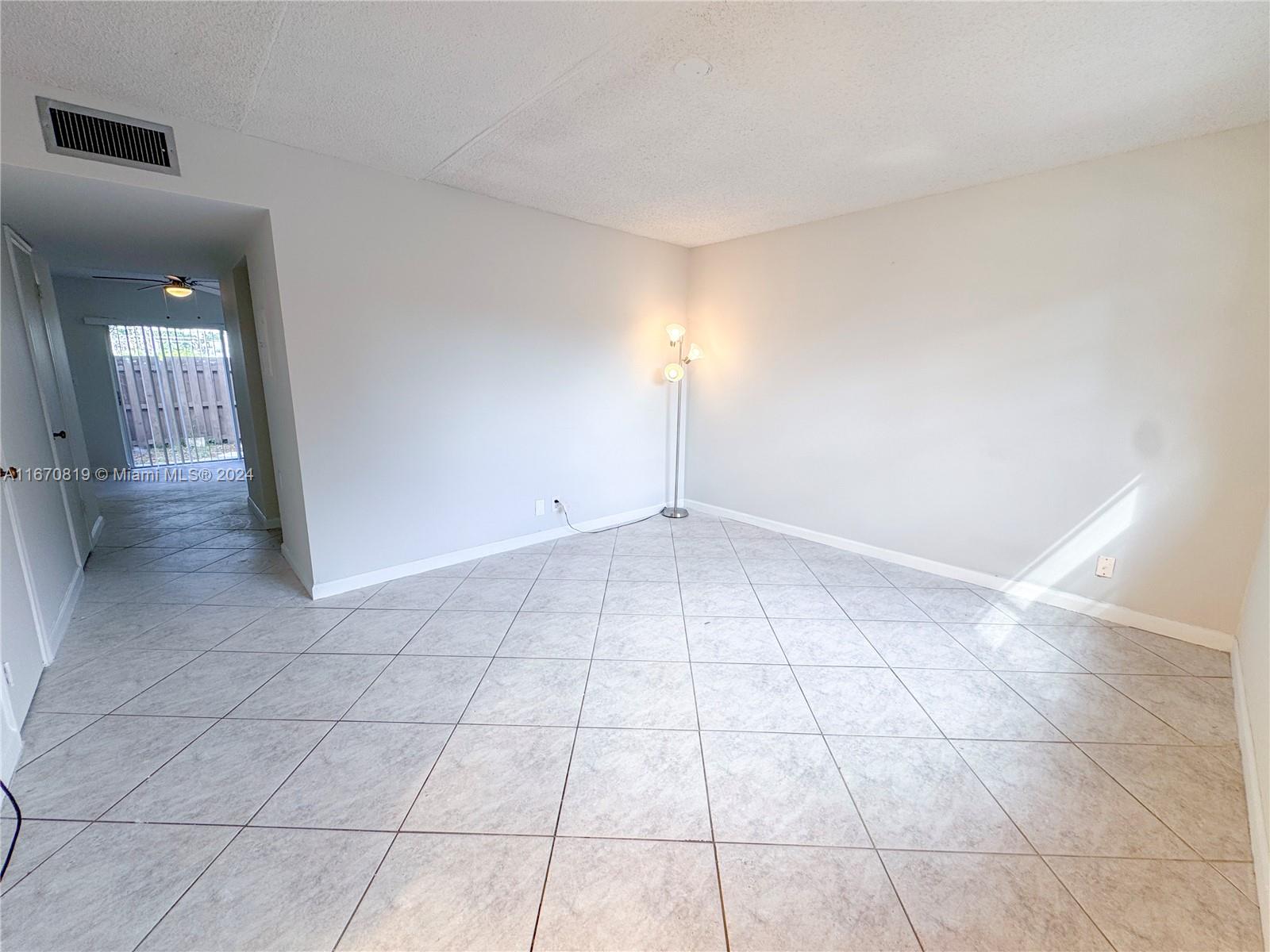 7569 W Sunrise Blvd #7569, Plantation, Florida image 3