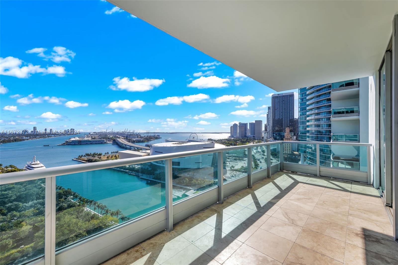 900 Biscayne Blvd #2404, Miami FL 33132