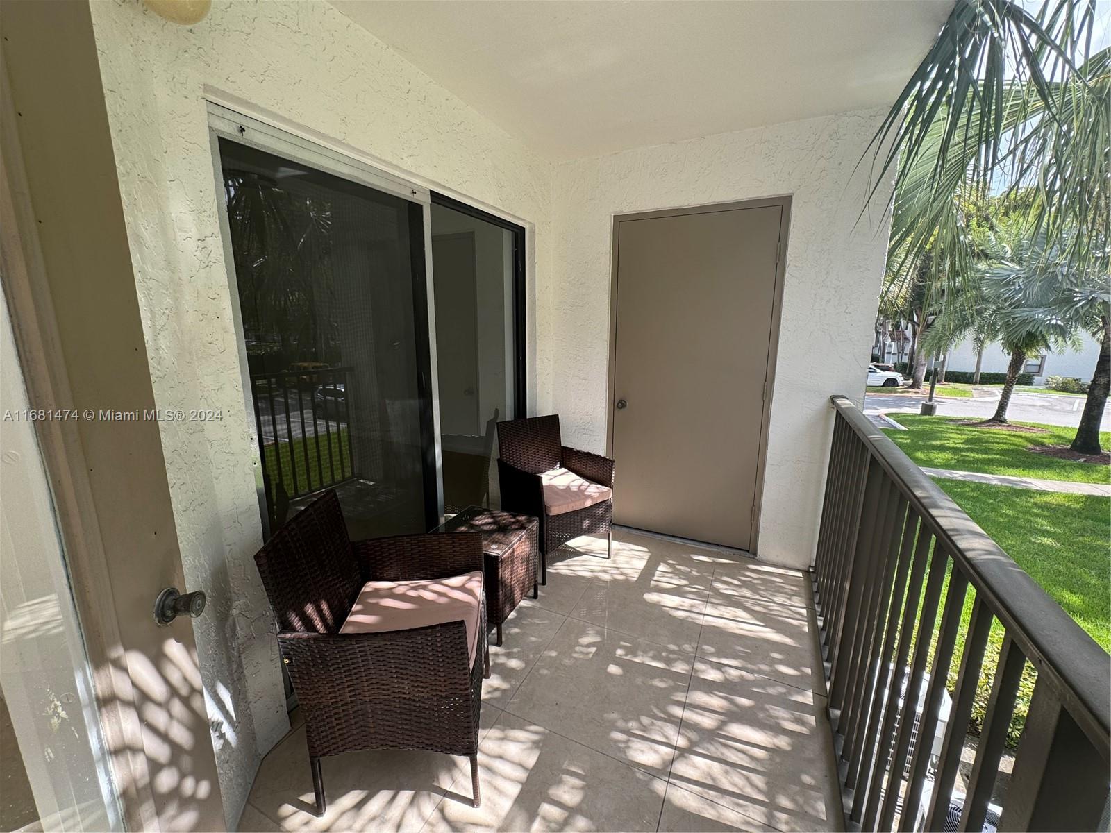 630 S Park Rd #23-3, Hollywood, Florida image 6