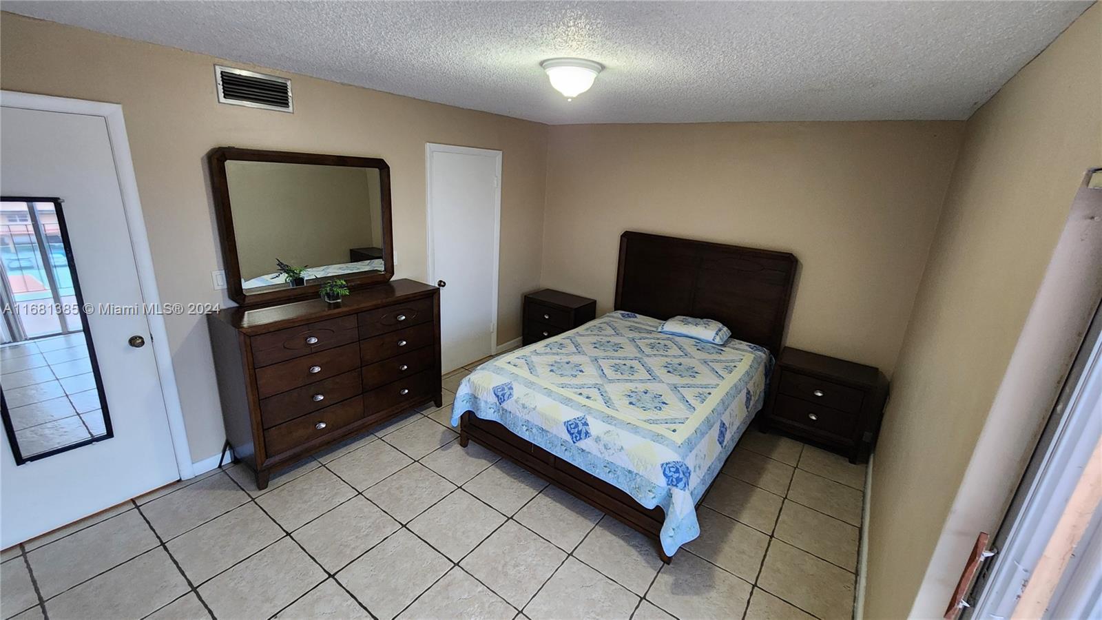 1810 W 56th St #3420, Hialeah, Florida image 2