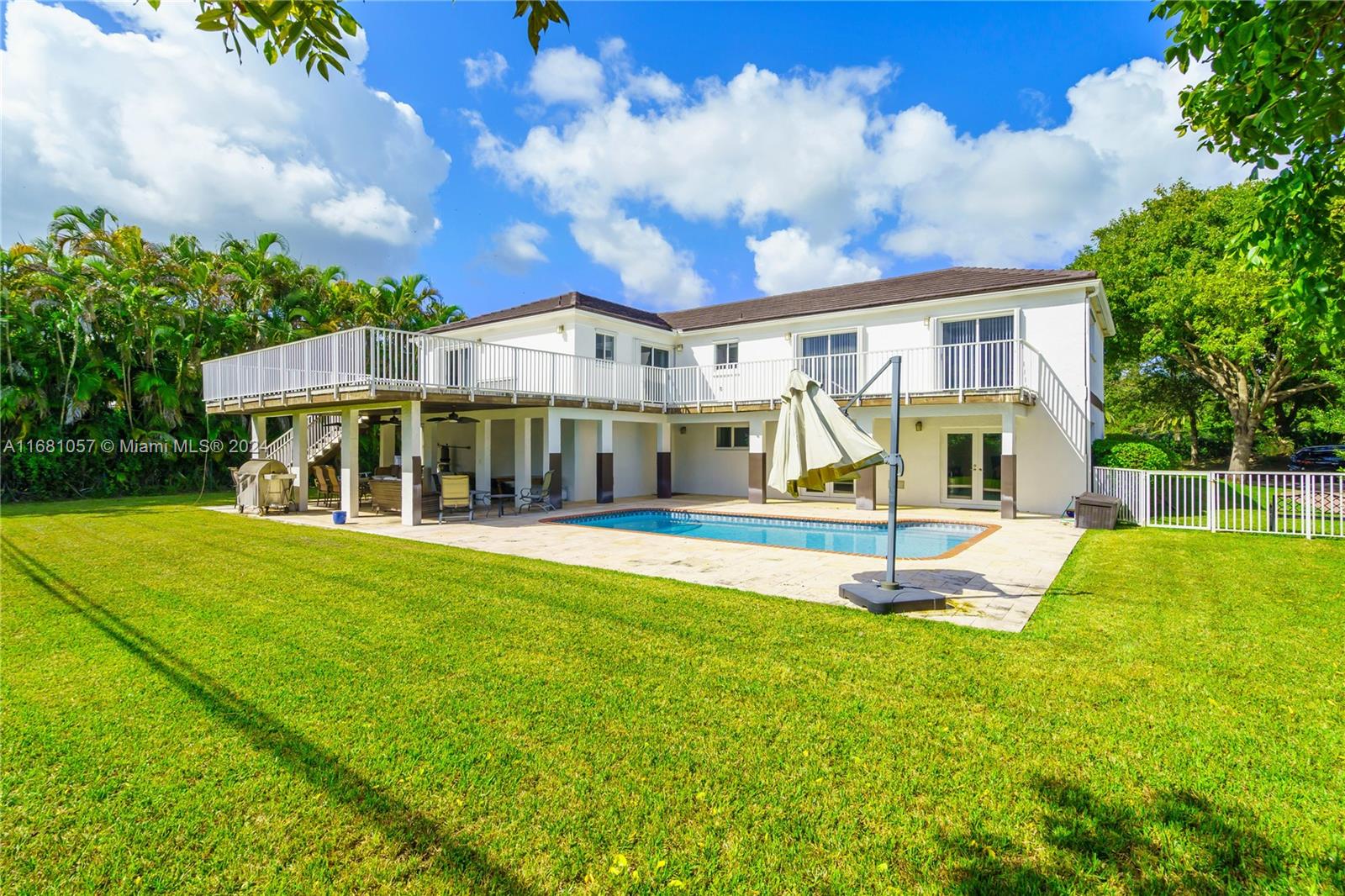 6300 SW Mitchell Drive, Coral Gables, Florida image 2