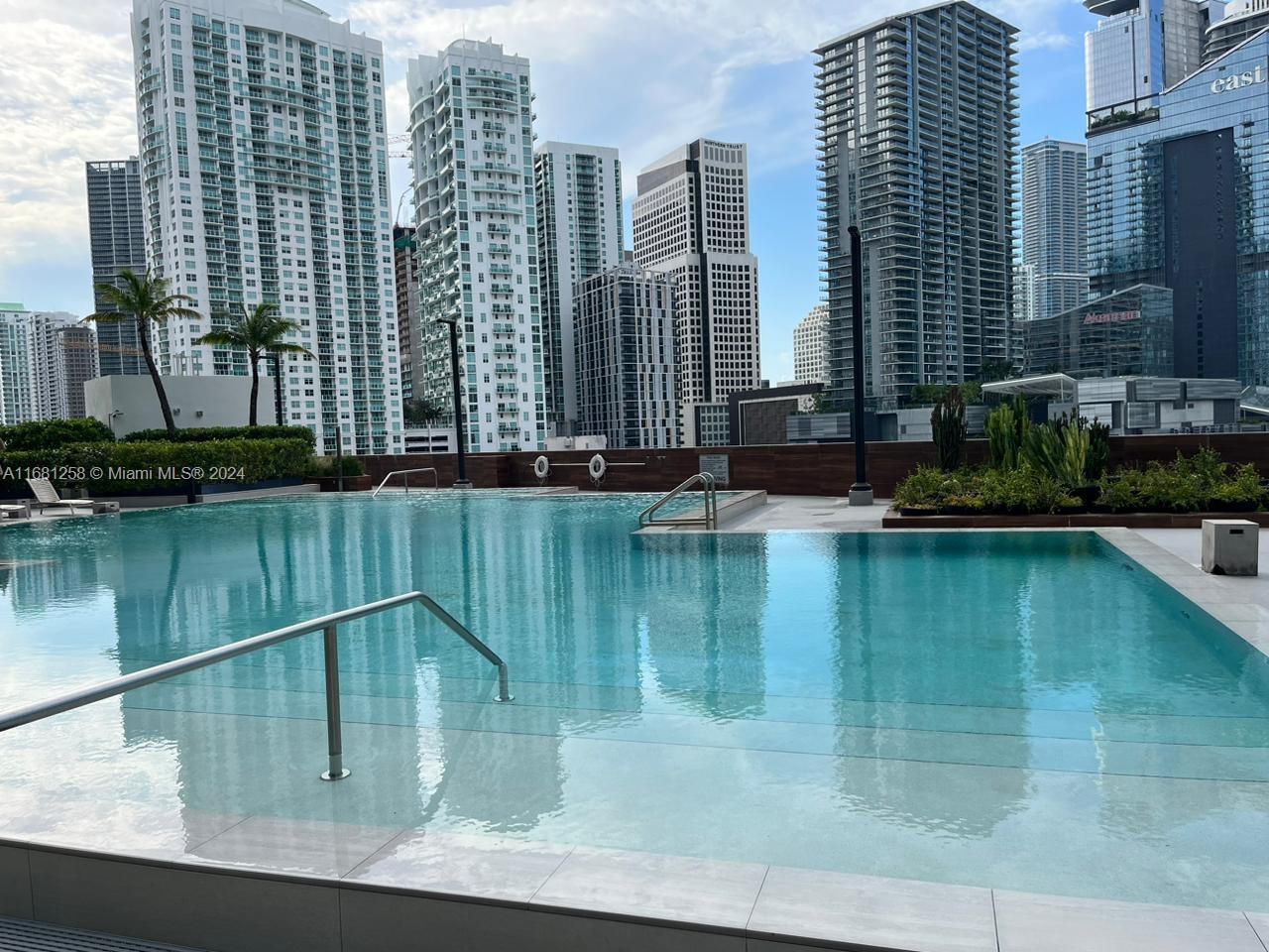 350 S Miami Ave #3208, Miami FL 33130