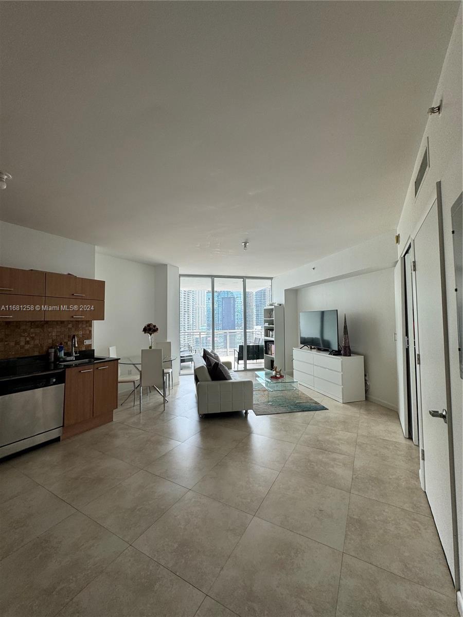 350 S Miami Ave #3208, Miami FL 33130