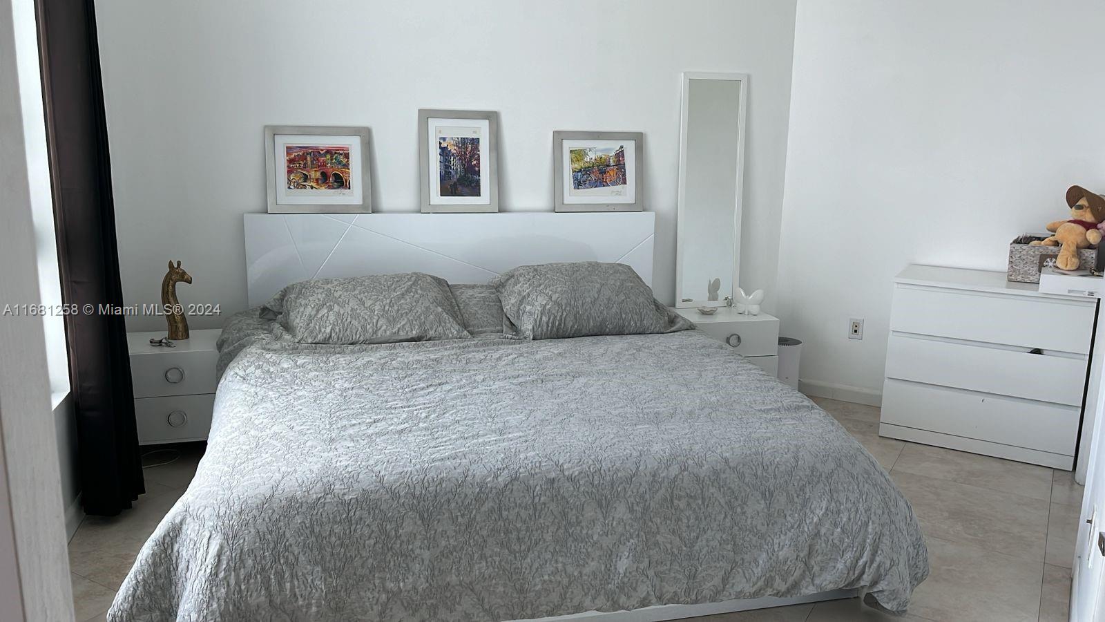 350 S Miami Ave #3208, Miami FL 33130