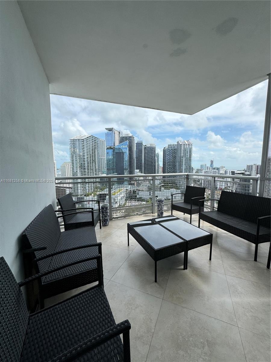 350 S Miami Ave #3208, Miami FL 33130
