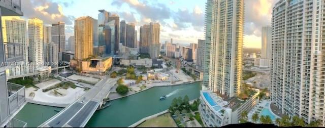 350 S Miami Ave #3208, Miami FL 33130