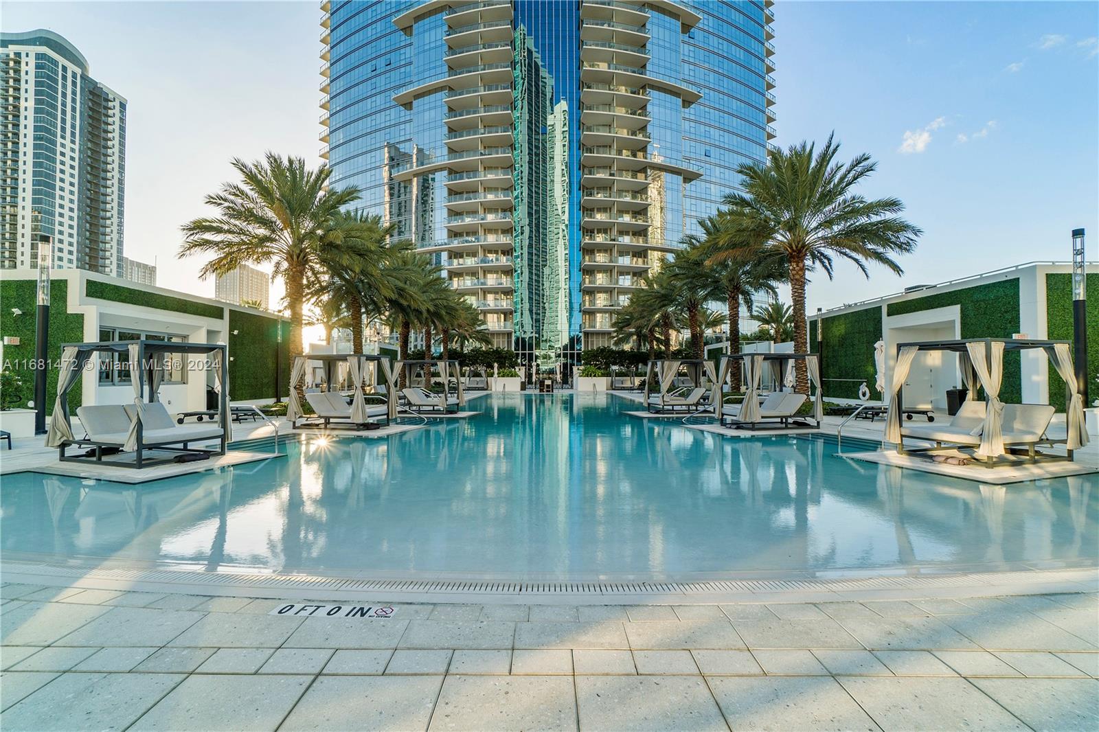 851 NE 1st Ave #3702, Miami FL 33132