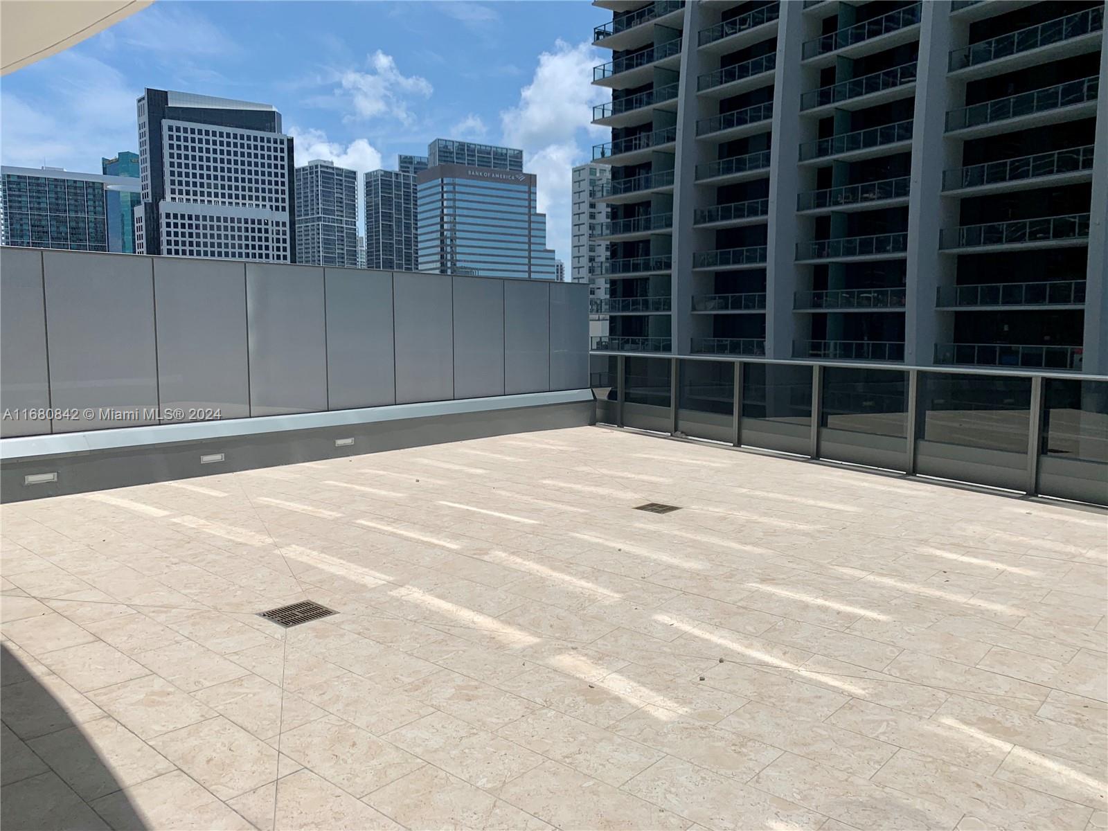 1000 Brickell Plz #1805, Miami FL 33131