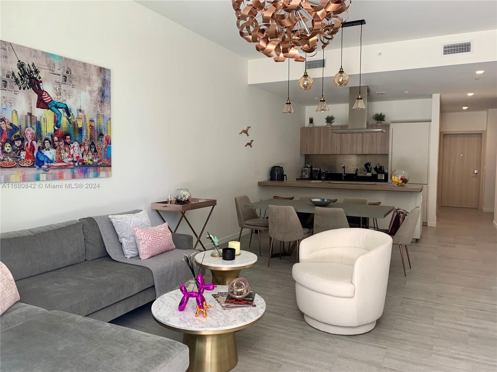 1000 Brickell Plz #1805, Miami FL 33131