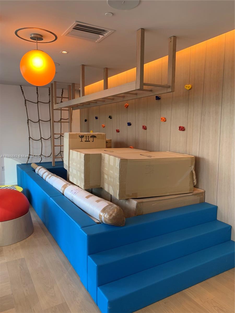 1000 Brickell Plz #1805, Miami FL 33131