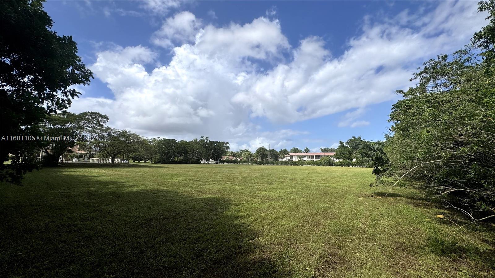 16250 Saddle Club Rd, Weston, Florida image 1