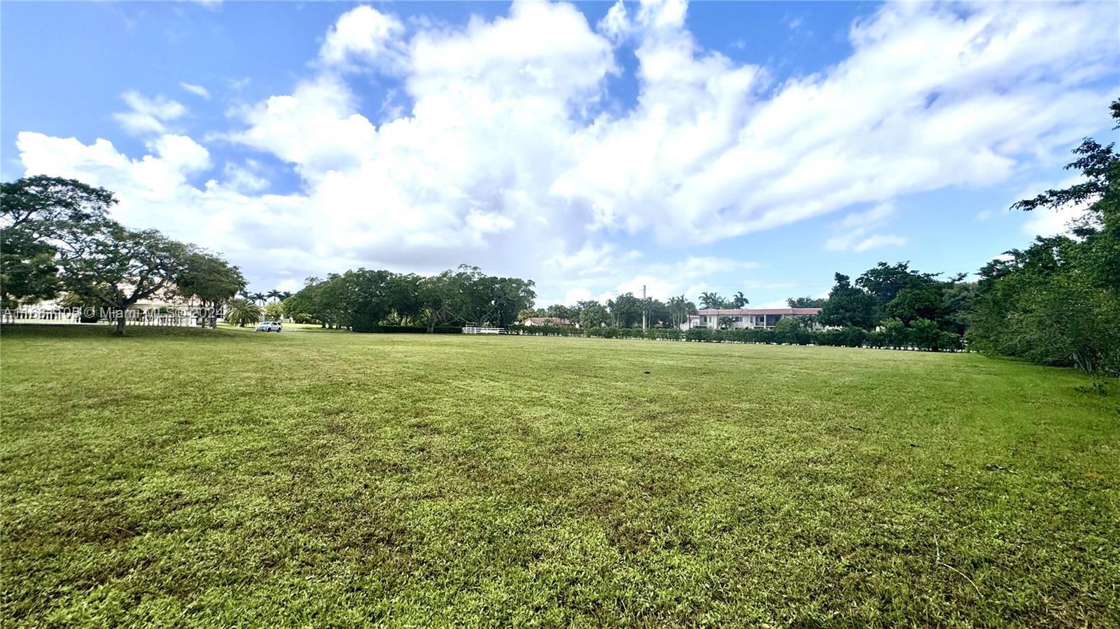 16250 Saddle Club Rd, Weston, Florida image 2