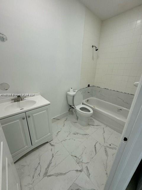 17660 NW 73rd Ave #202-3, Hialeah, Florida image 20