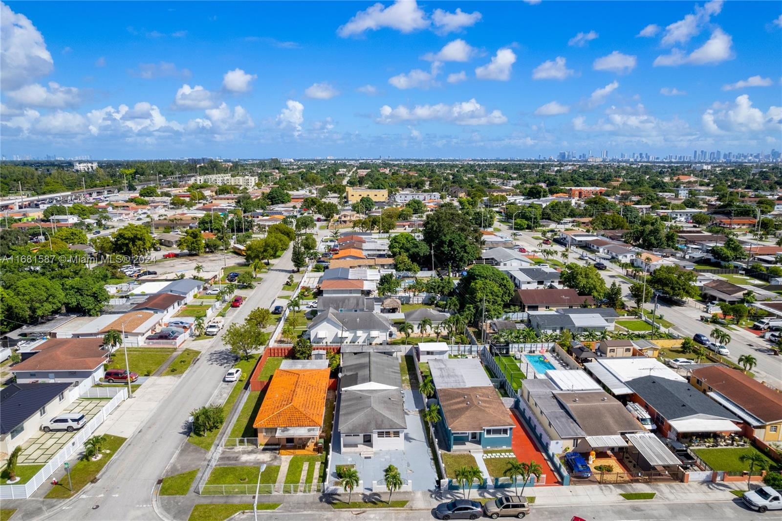 1875 W 2nd Ave, Hialeah, Florida image 38