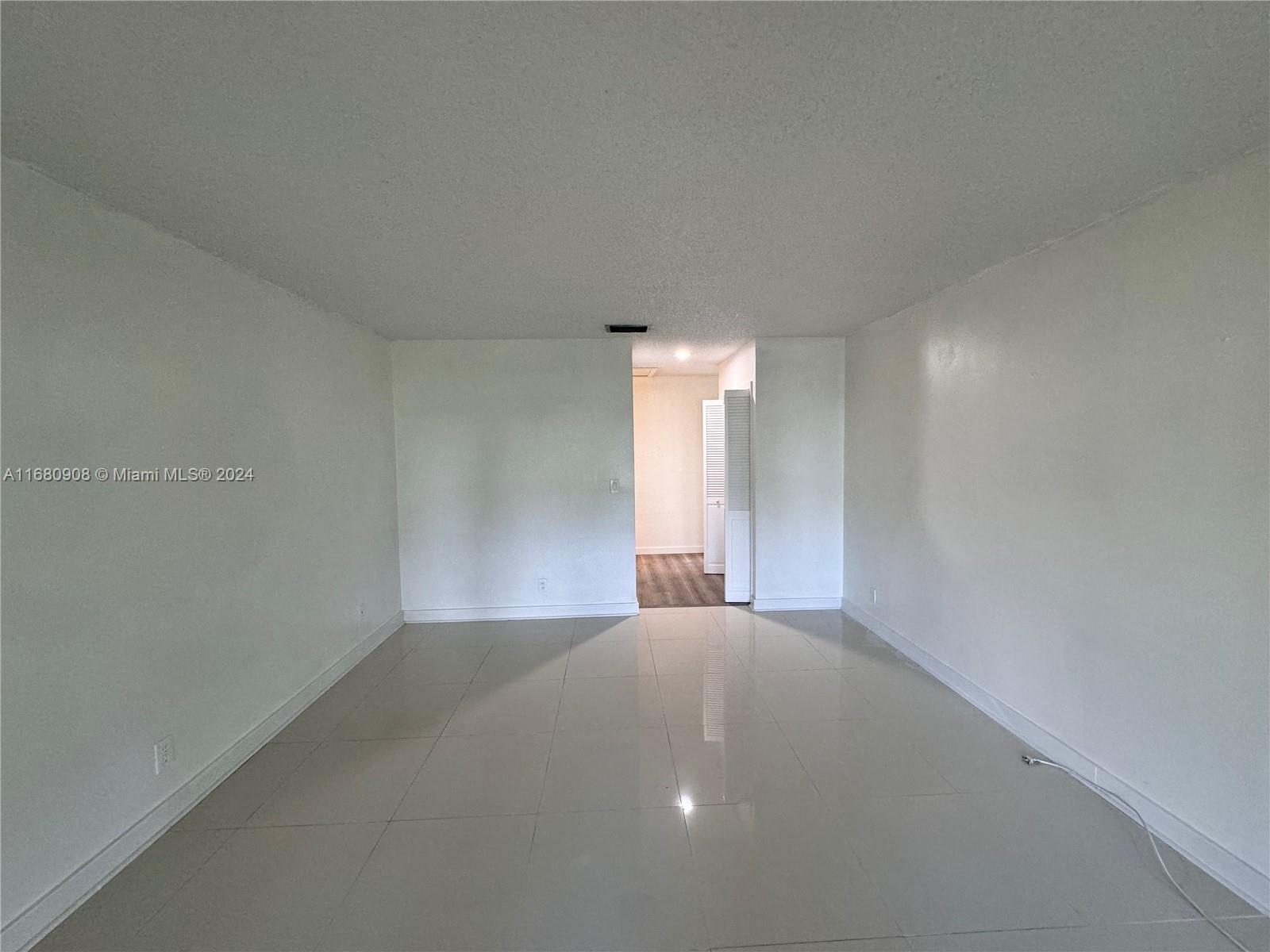 16273 Laurel Dr #7, Weston, Florida image 20